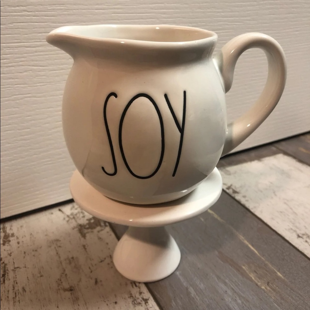 Rae Dunn Soy Creamer